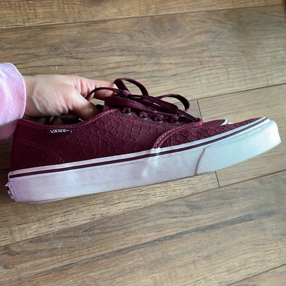 Maroon suede snake skin embossed sneakers - Picture 3 of 10
